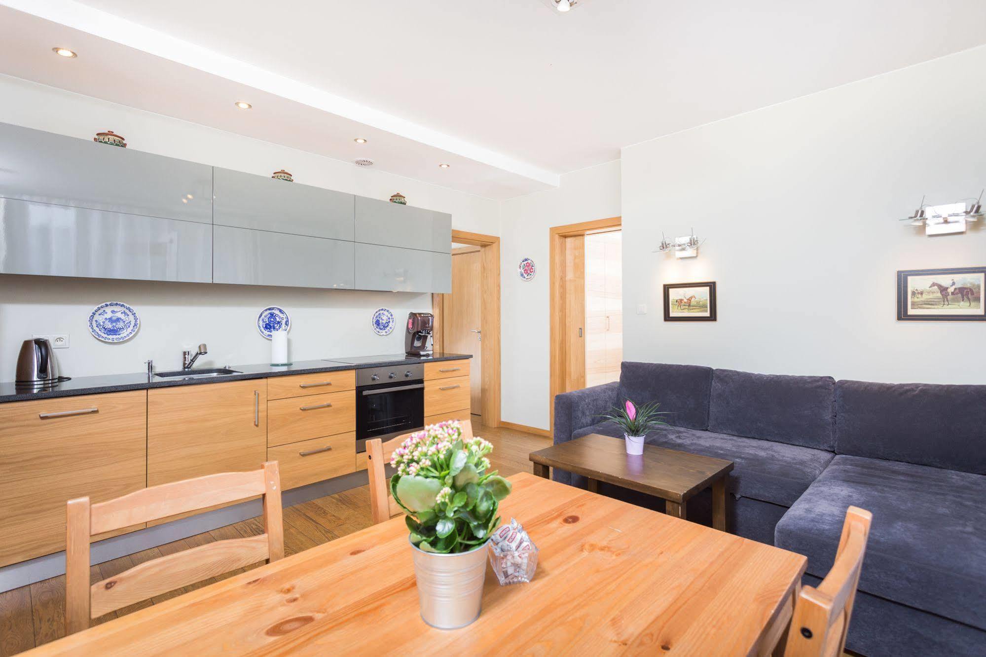 Inpoint Old Town Szeroka Apartments Красков Екстериор снимка